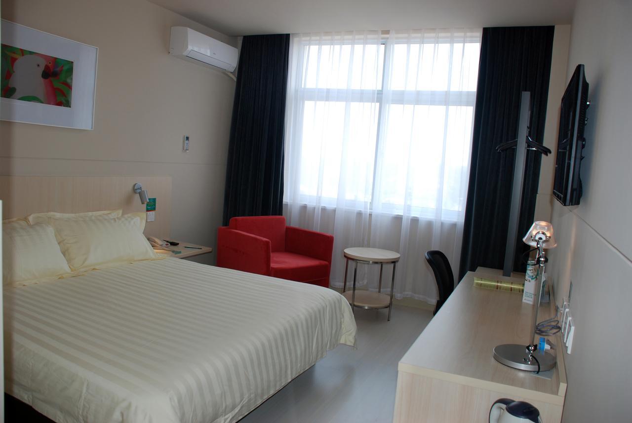 Jinjiang Inn Zhoukou Bayi Road Chuanhui District Government Екстериор снимка