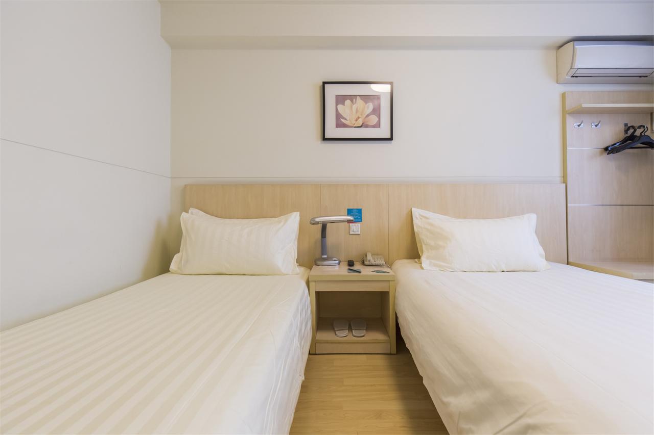 Jinjiang Inn Zhoukou Bayi Road Chuanhui District Government Екстериор снимка